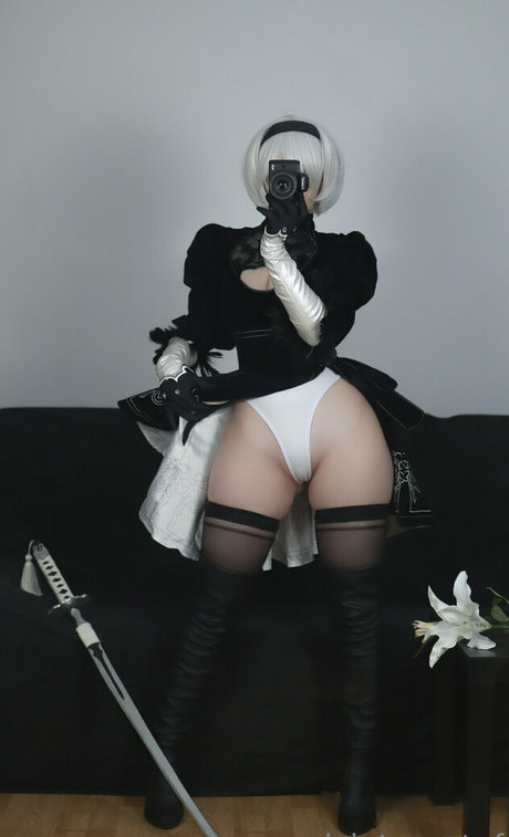 anna san exclusive star img