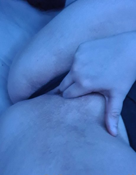 mariesnow00 naked model images