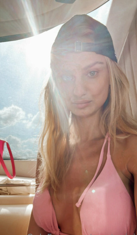 cute pussy onlyfans adult photo