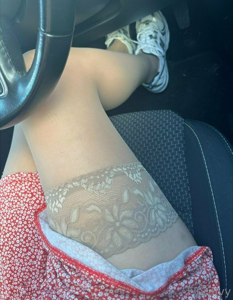 floraivyfree hot actress pic