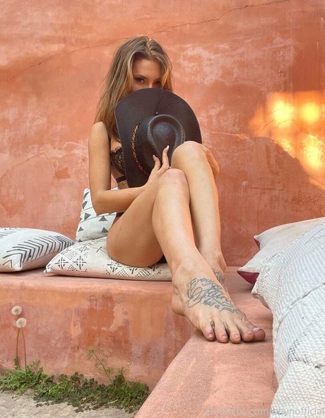 bhvnofficial hot actress archive