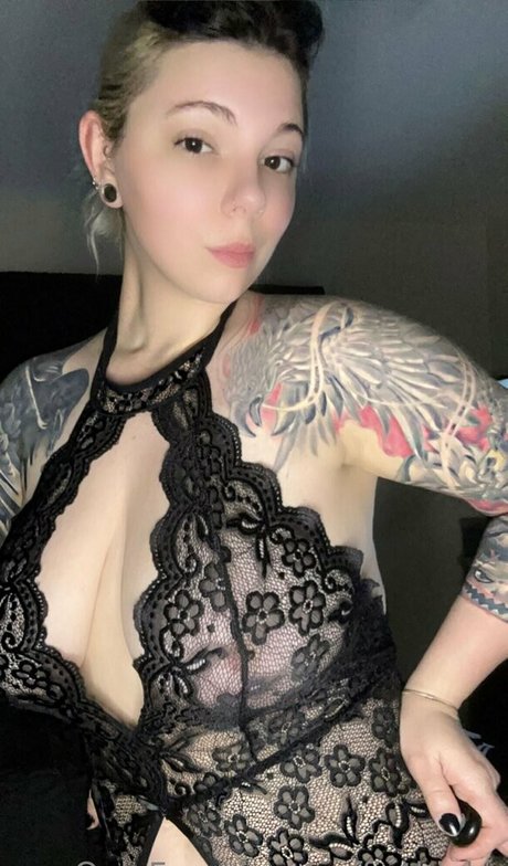 coffinthighs star nude img