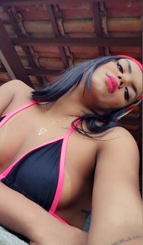 Julia Lima hd star image