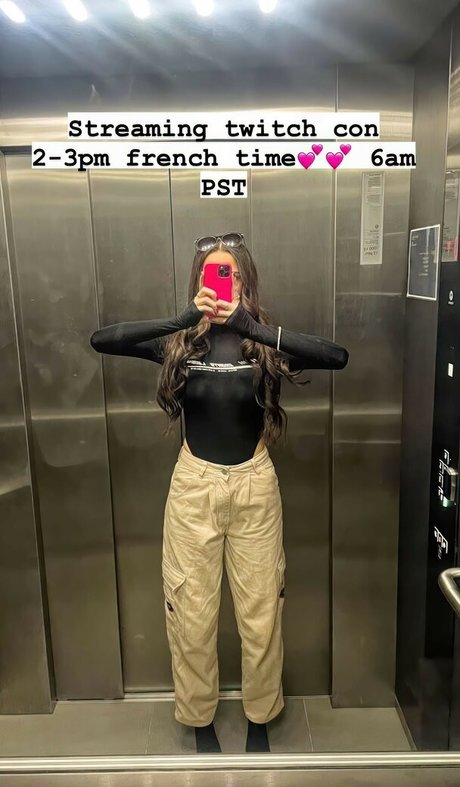 lydiaviolet pornstar img