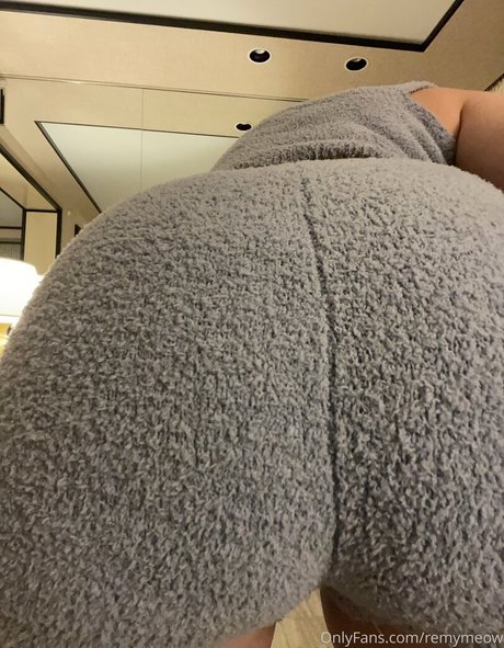 remymeow free model pic