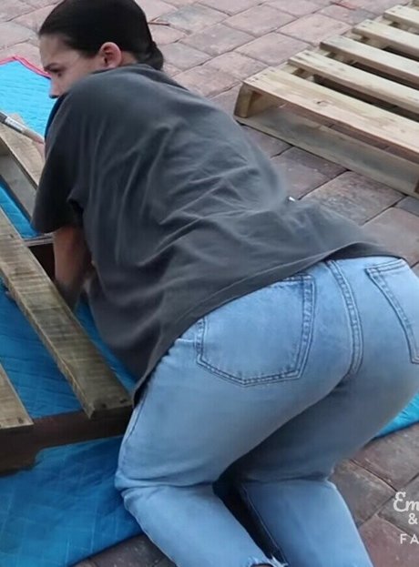 Emma Marie model free photo