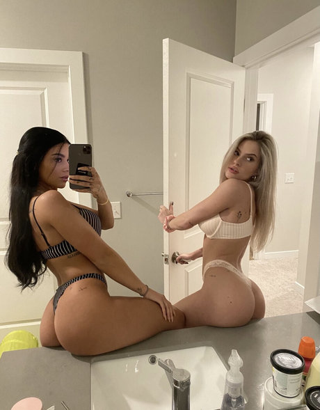 Claudia Walsh model porn pictures