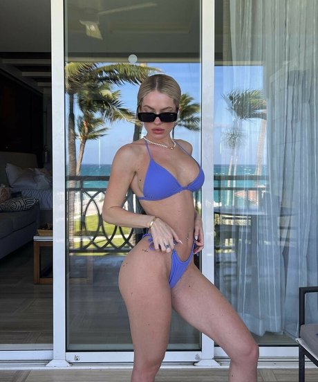 Claudia Walsh star exclusive pic