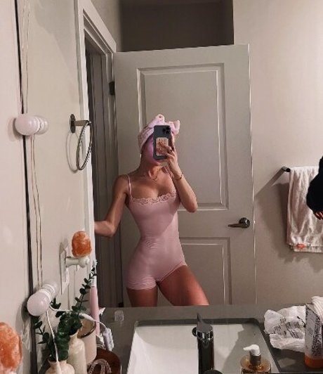 Claudia Walsh star sex galleries