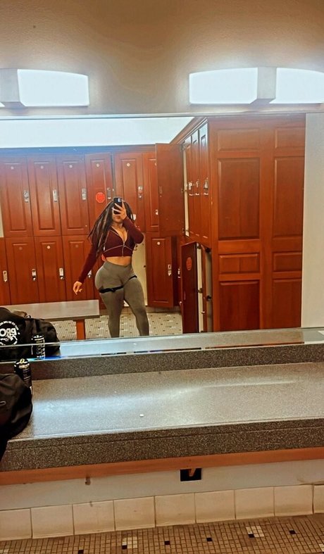 safiyaswrld pornstar hot pic