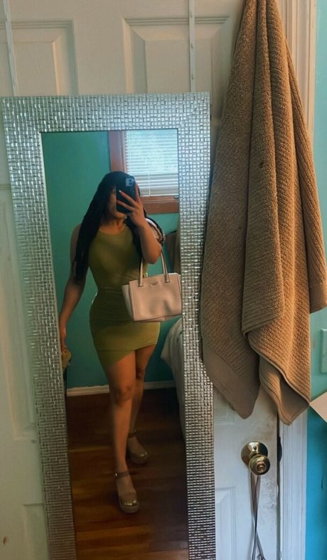 safiyaswrld pornstar adult photo