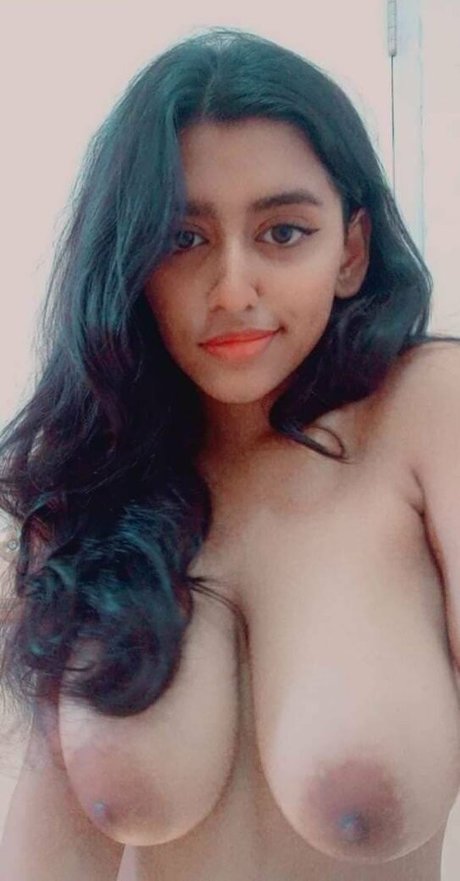 Sanjana Saba pornstar nude pictures