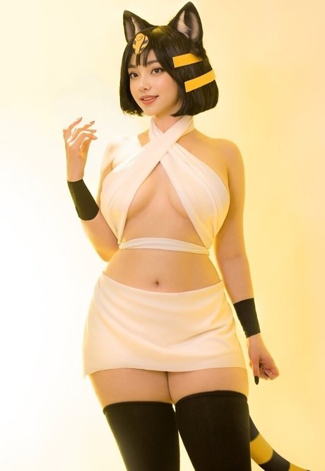 Elina Yi nudes model images