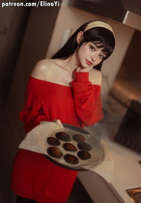 Elina Yi star sexy photos