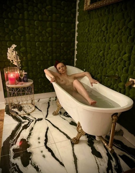 mistresslfatale perfect model image