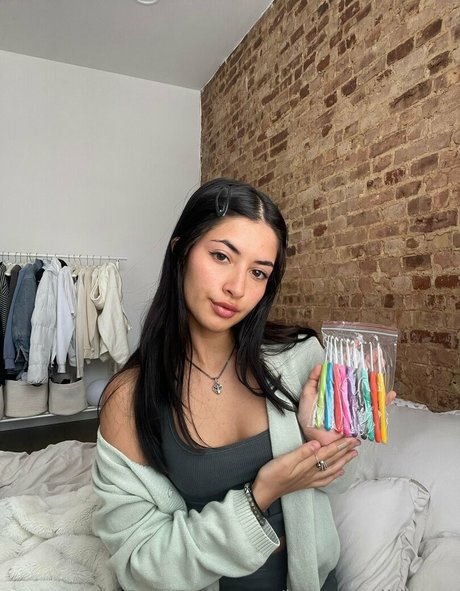 kozywoolkween star sexy pictures