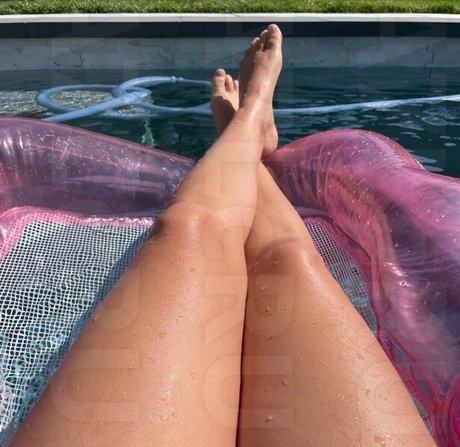 Naomi Kyle model porn archive