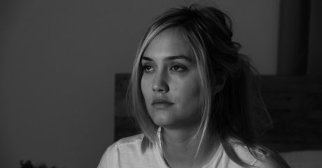 Naomi Kyle naked model photos