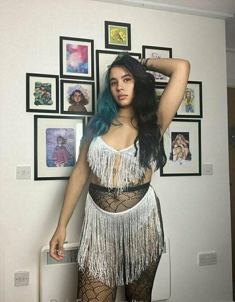 taylorhenriesfree nice model picture