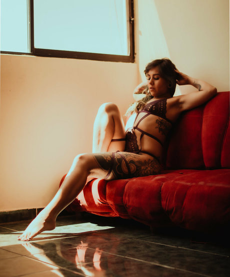 wendysuicideg model perfect picture