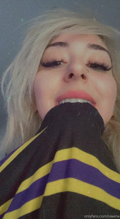 sawina model sexy photo