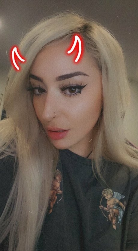 sawina erotic model gallery