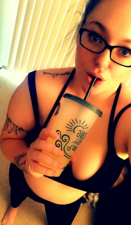 sunflowerbabe2297 hd pornstar pics