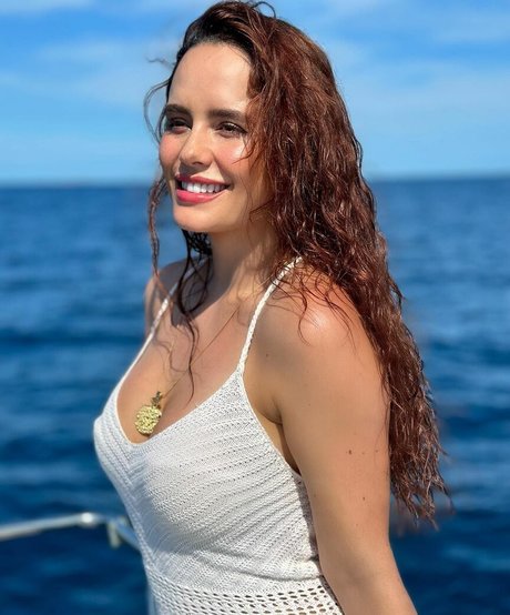 Ana Lucia Dominguez beautiful star img