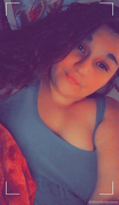 begformolly best model pic