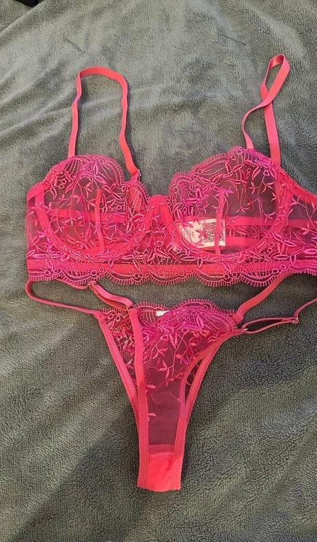 moree adult actress gallery