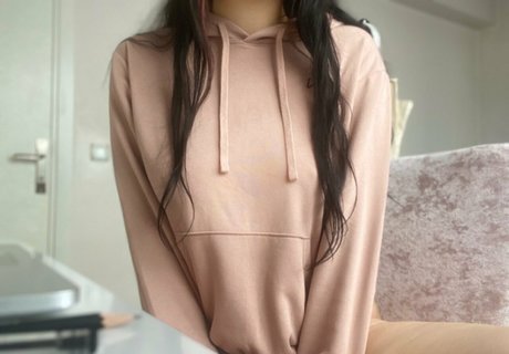 Milaberry exclusive actress galleries