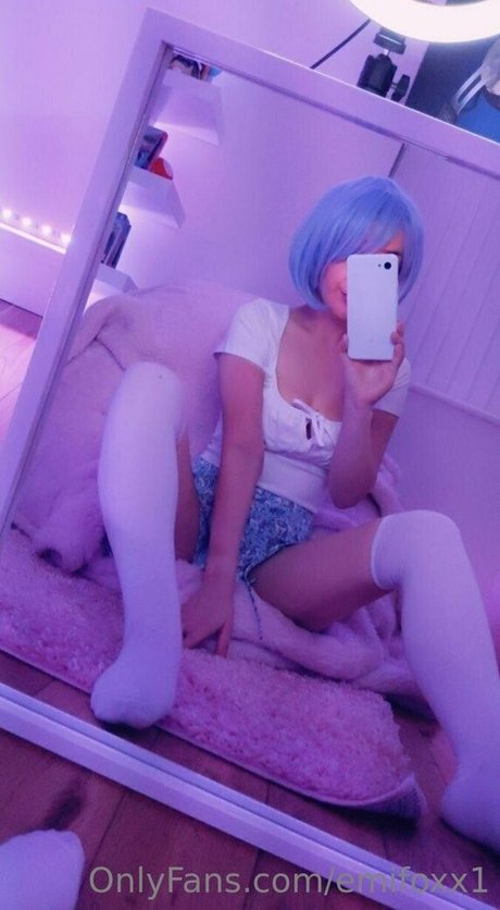 bunnyemiii pornographic model image