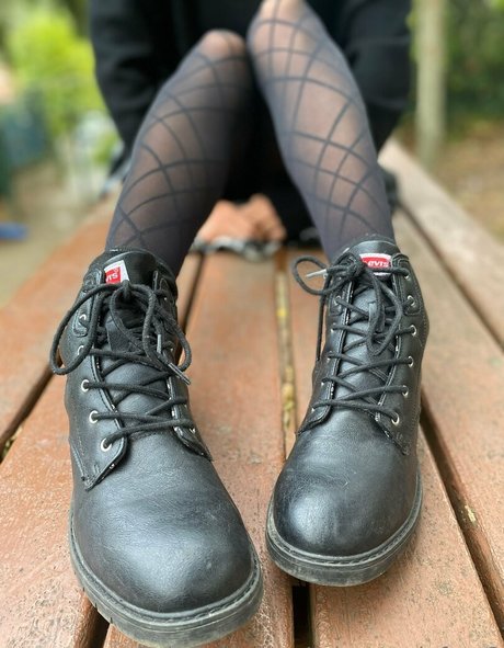 misscandyfeet2 Profile pic