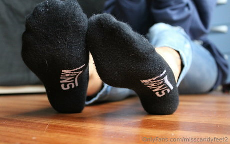 misscandyfeet2 art model pics