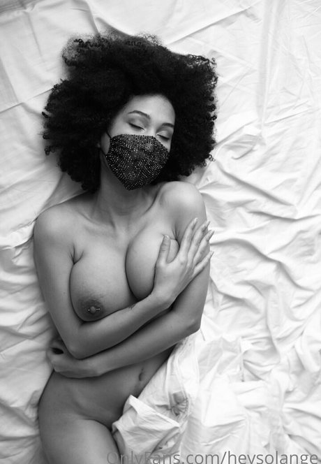 heysolange star free picture