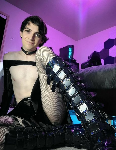 matteleather free actress archive