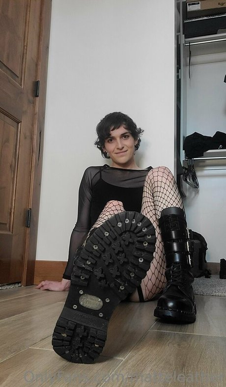 matteleather erotic star pic