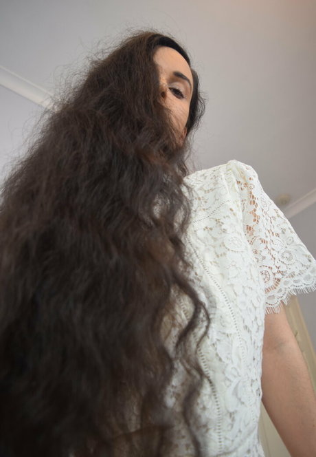 mirabella 00 porn star pics