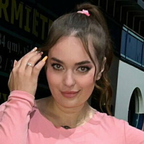 curvy geparke model images