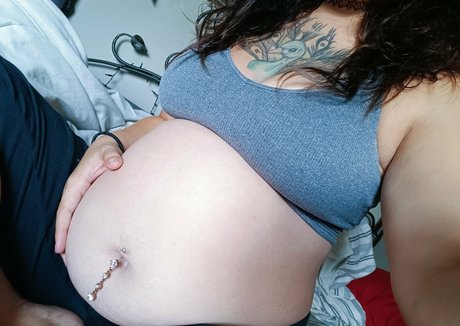 naughtysalamanderfree free model picture