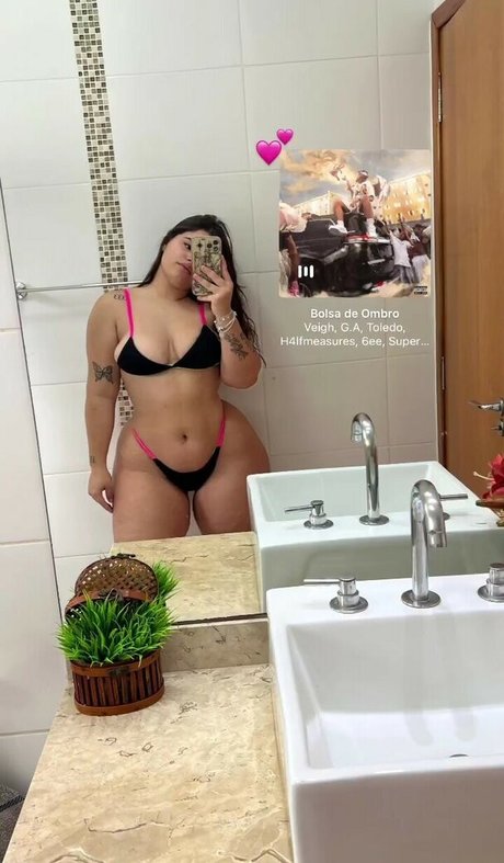 Novinhas Rabudas pretty model pic