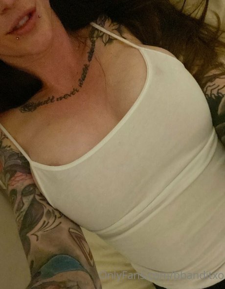 black hair onlyfans top img