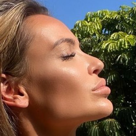 Anniek Van Kuelen beautiful model photo