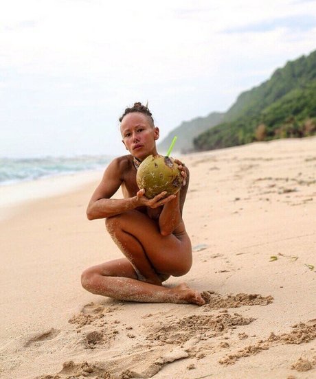 Maria Kasta hd model photo