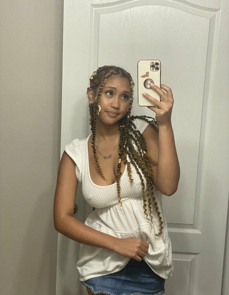 cowboyprincess25 nude actress archive