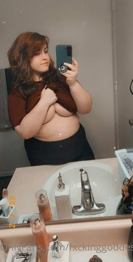 fxckinggoddes top star pic