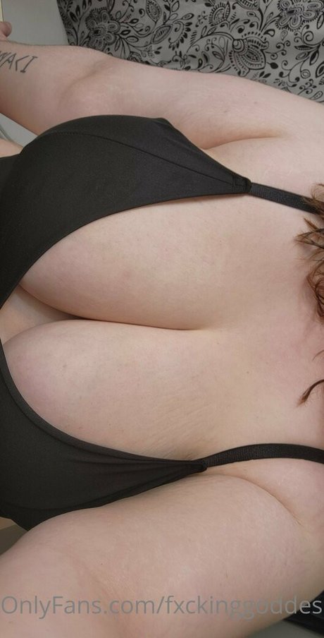 fxckinggoddes pretty pornstar picture