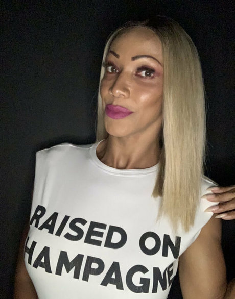 shemale 23cm erotic pornstar images