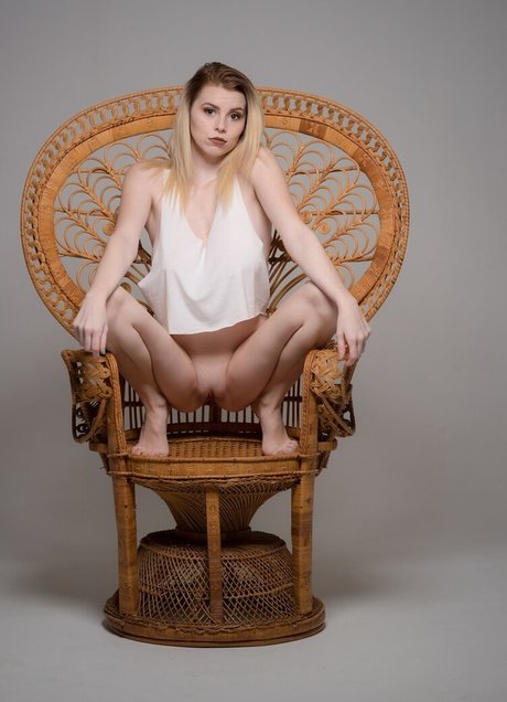 Riah Lynn star high quality pictures