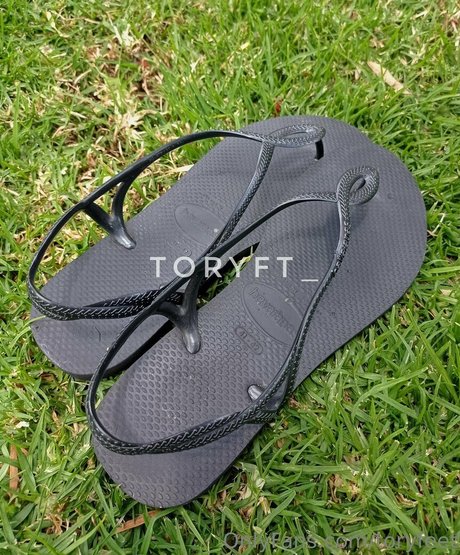 toryfeet pornstar exclusive pictures